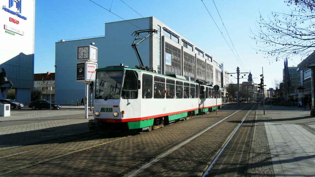 Linie 8 mit T6