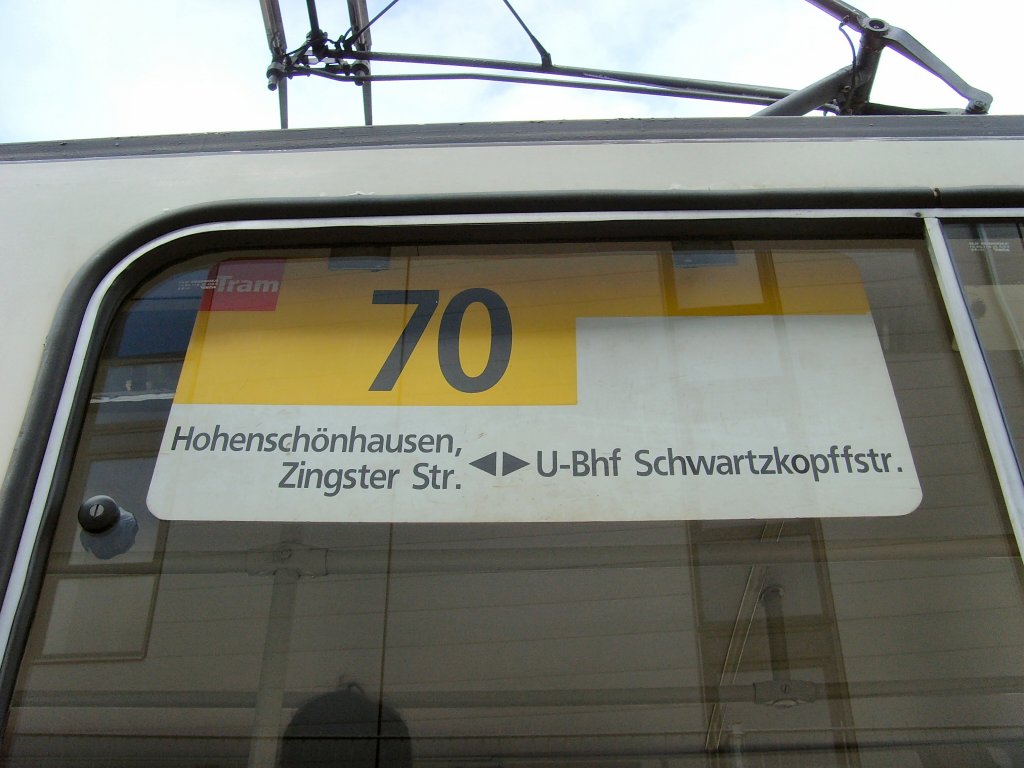 Linienschild Linie 70 am KT4D Tw 482, Aufnahme Berlin Alexanderplatz Oktober 2009
