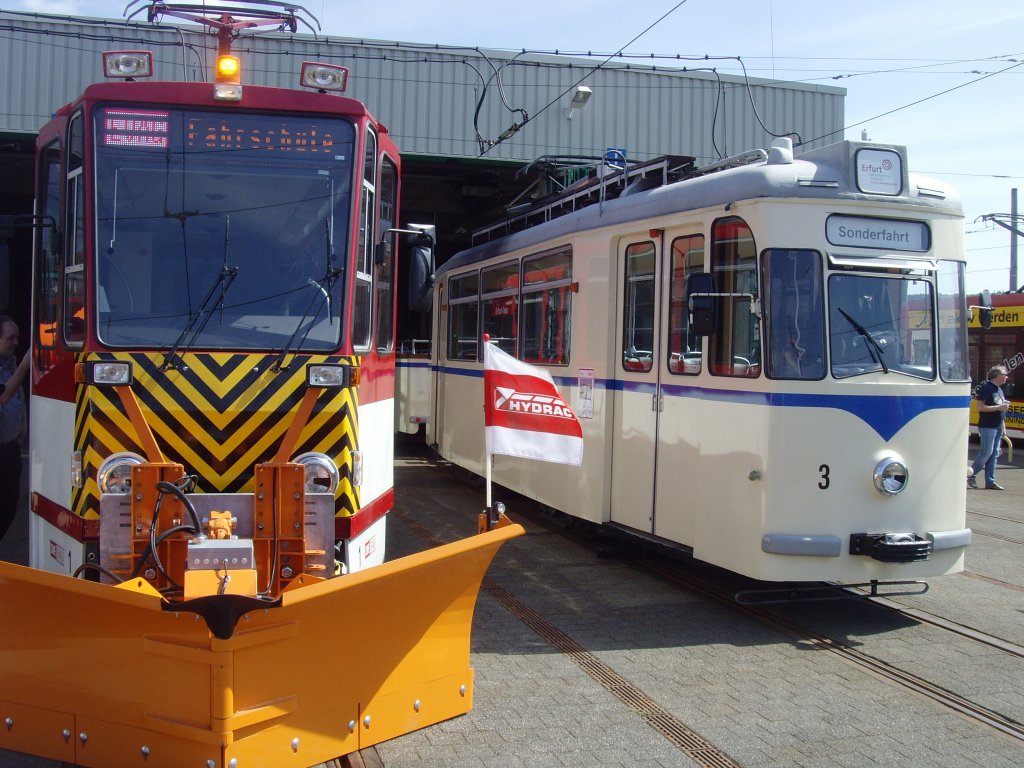 Tatra-Dienstwagen und TW 3 im Bh Urbicher Strasse