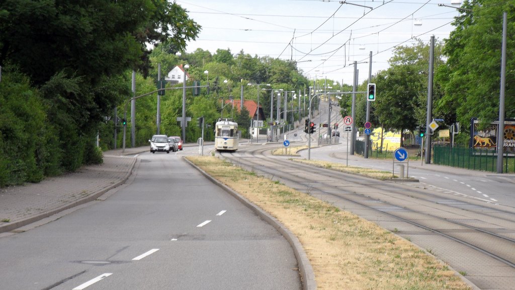 Tw 3 (mit offenen Beiwagen 275) kommt vom Ringelberg auf der Linie 2, 17.7.2010