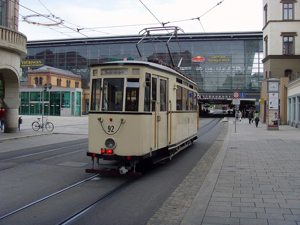 Tw 92 in der Bahnhofstrasse Mai 2010