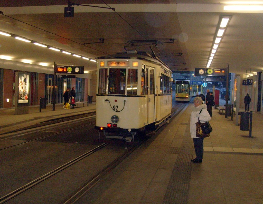 Tw 92 im Bahnhofstunnel 2011