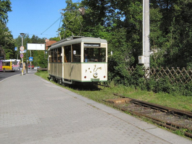 KSW 7 der Woltersdorfer Strassenbahn an der Endstelle S-Bhf. Rahnsdorf im Mai 2007