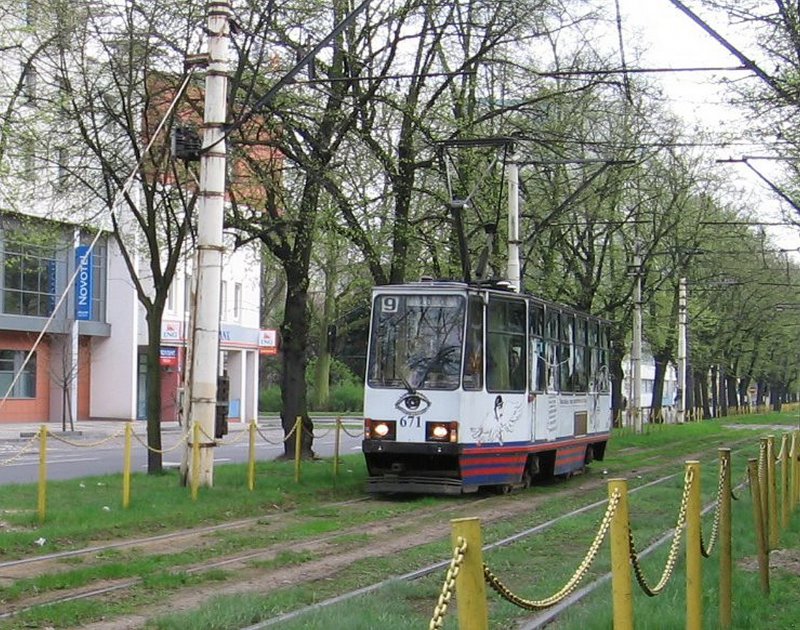 Solotriebwagen der Linie 9, Mai 2006