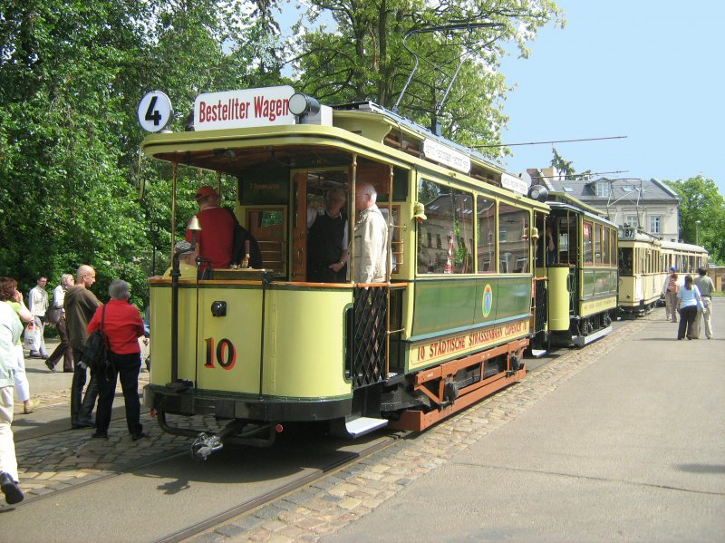 Themenfahrt - vorn Tw 10 - in Alt-Schmckwitz, 17.5.2009
