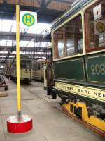 Alte Bahnen im Depot Niederschnhausen