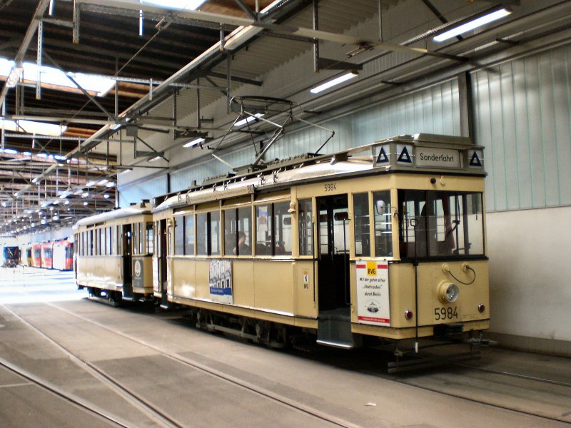 Tw 5984 mit Beiwagen im Depot Weiensee, 2007