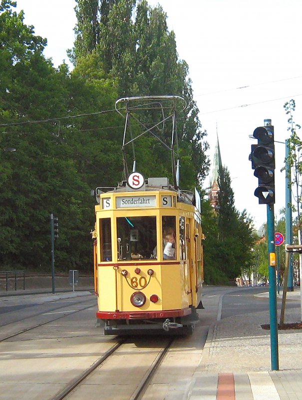 Tw 60 beim Bahnhof, 9.5.2009