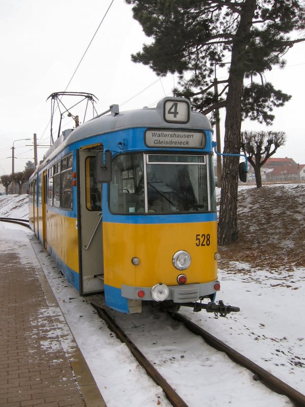 Zweirichtungswagen der Thringerwaldbahn in Waltershausen, Winter 2006