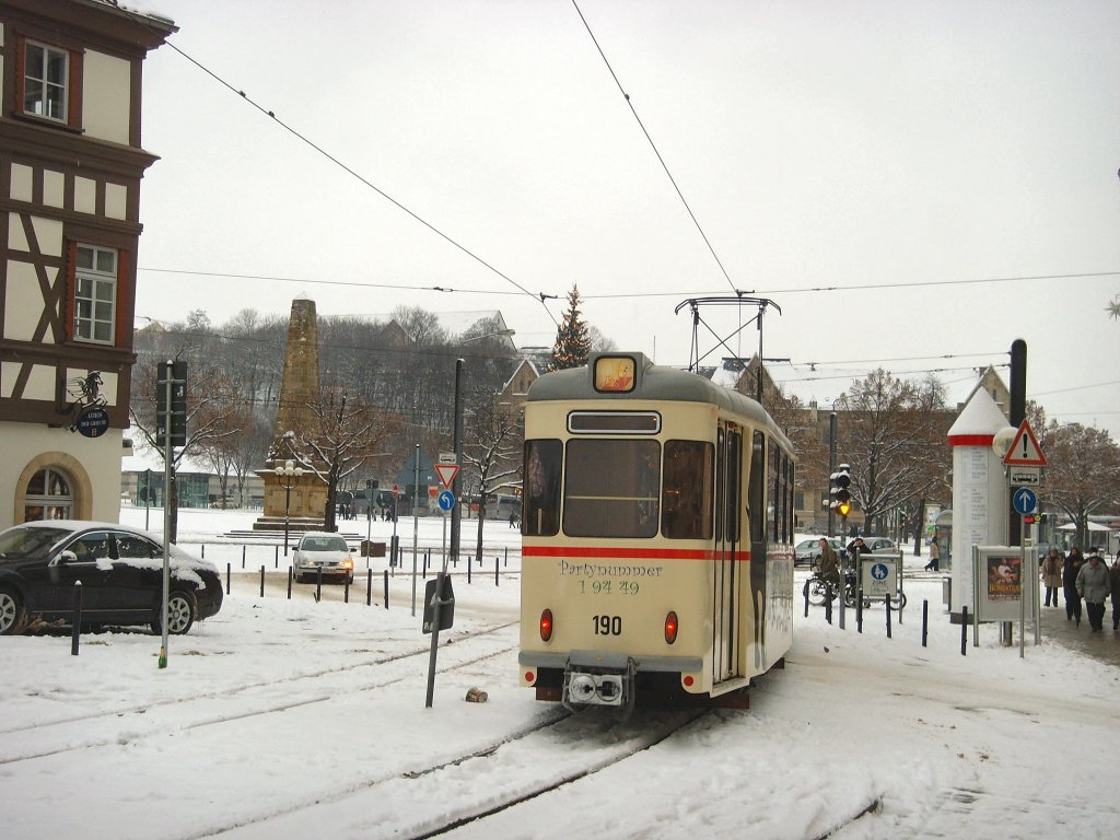 Gelenkzug 190 verlsst die Wendeschleife Domplatz, Erfurt 1.1.2010