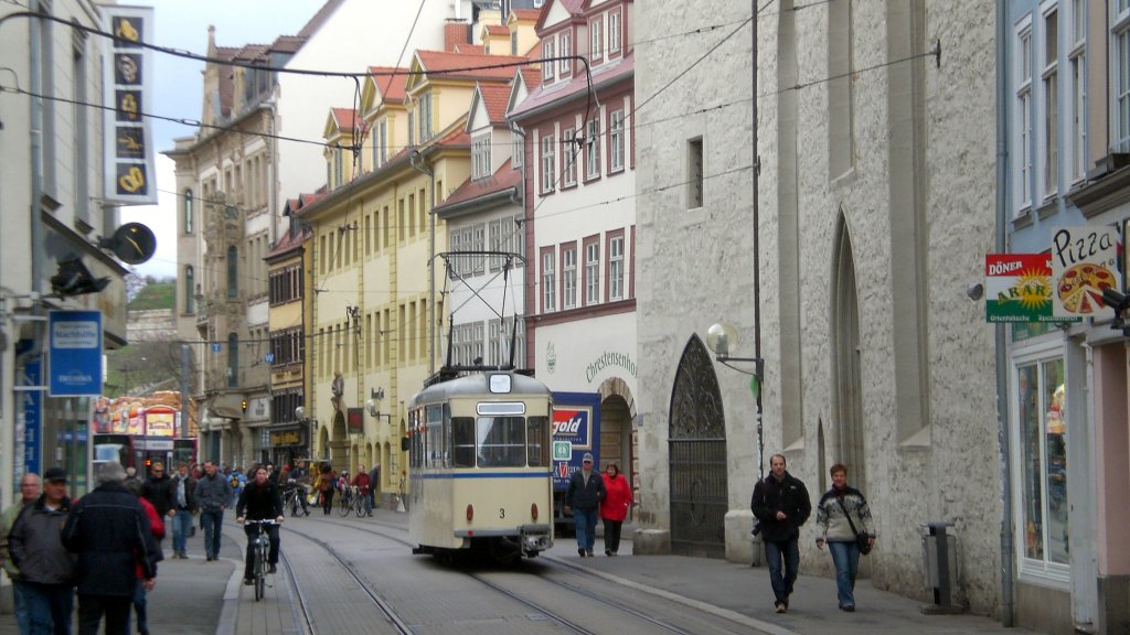 Tw 3 der EVAG Richtung Domplatz in der Marktstrasse, Erfurt 3.4.2010