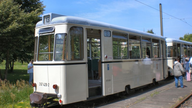 Beiwagen als Linie 13 in Berlin-Marzahn, Schleife Wuhletalstrasse - 14.6.2009