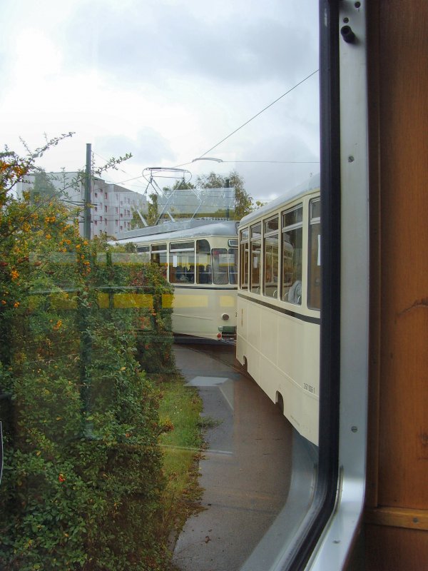 Blick aus dem EKO-Zug in der Schleufe Hohenschnhausen, Berlin Oktober 2009