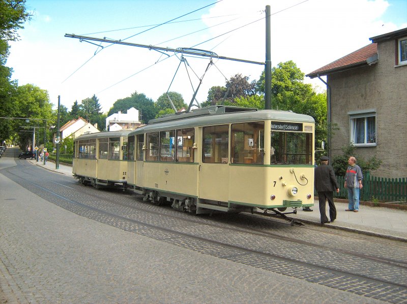 Der KSW-Zug ist gerase vom S-Bhf Rahnsdorf angekommen. Es mu noch umrangiert werden. 23.5.2009