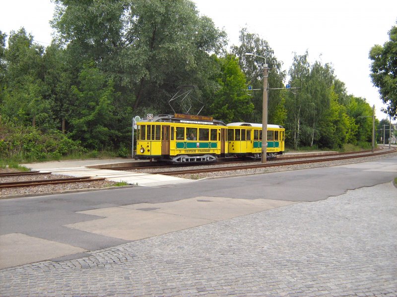 Hist, Strassenbahnzug an der Ausstiegshaltestelle Jessener Strasse, Cottbus 6.6.2009