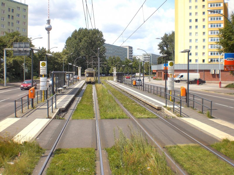 T24-Zug in Berlin-Mitte, Juli 2009