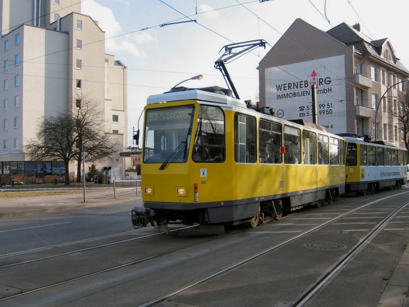 T6A Doppeltraktion auf der Linie 63 in Schneweide, 2006