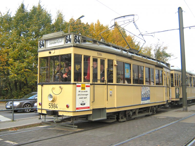 Tw 5984 bei der Themefahrt am 12.10.2008 auf der Linie M2 Am Steinberg